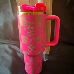 New Stanley 40oz Laser LEngravedV Hot Pink Checkered Tumbler with Straw